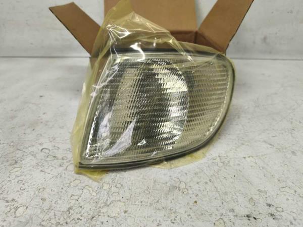 CLIGNOTEUR GAUCHE AUDI - Vue 1